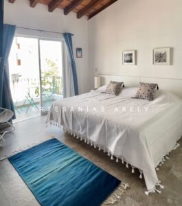 Colcha artesanal de telar Mitla Oaxaca. Hecha en Telar de Pedal. Modelo para Hotel en Playa