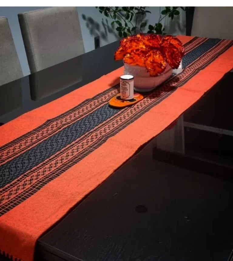 camino artesanal hecho en telar de pedal dia de muertos