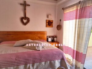 Colcha artesanal de telar Mitla Oaxaca. Hecha en Telar de Pedal. Modelo para Hotel en Cabañas