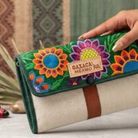 bolsa de mano artesanal de oaxaca – bordado floral y diseño multifuncional